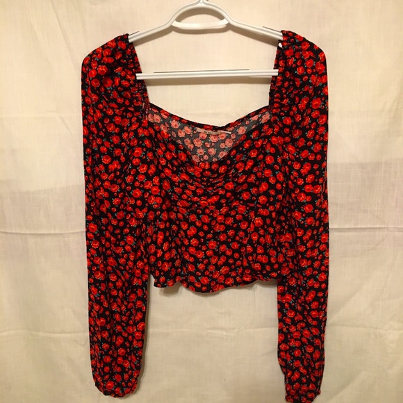 Francesca’s Mi Ami Women’s Floral Print Crop Blouse - Picture 1 of 9